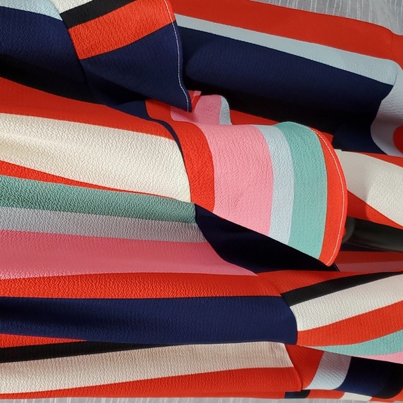 Julia Jordan Dress - Picture 4 of 13